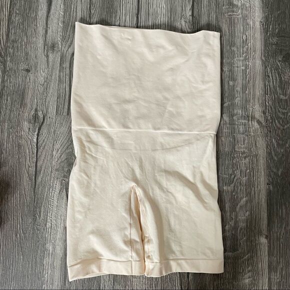 Yummie Cleo High Waist Shapewear Short - Picture 4 of 8